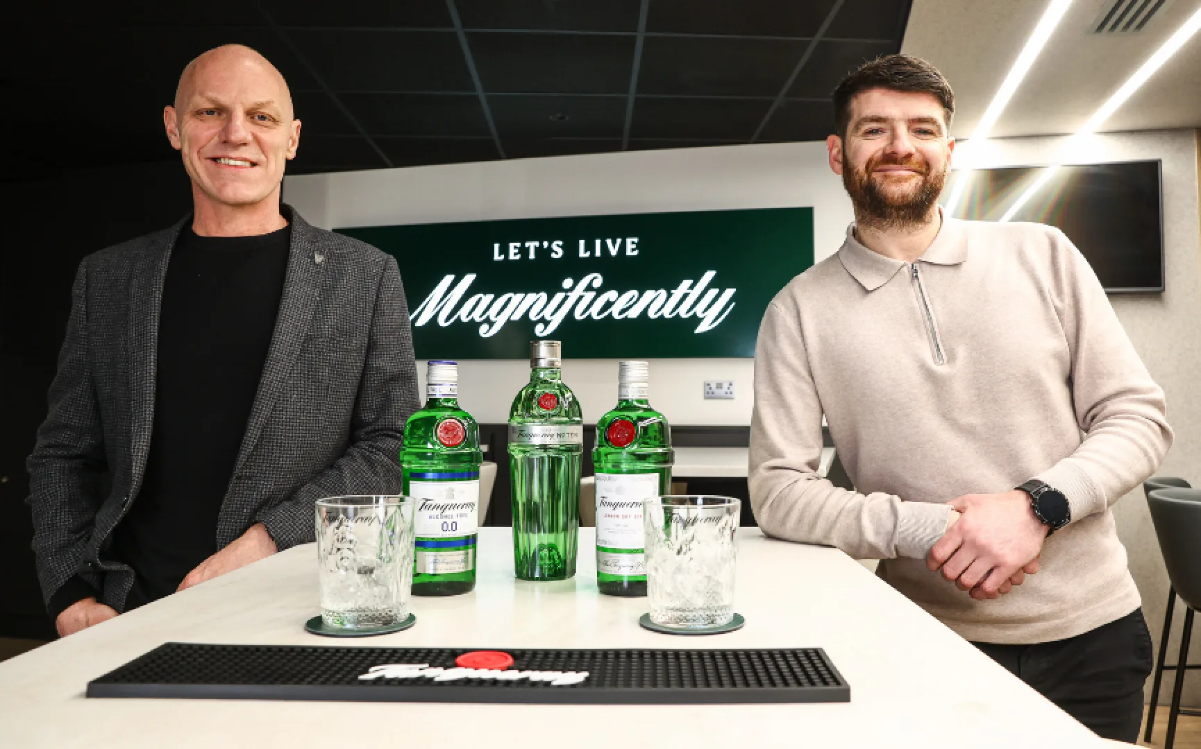 Tanqueray Lounge 865 x 540