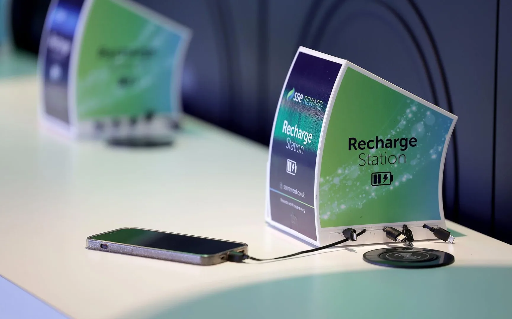 Recharge station O2 reward lounge